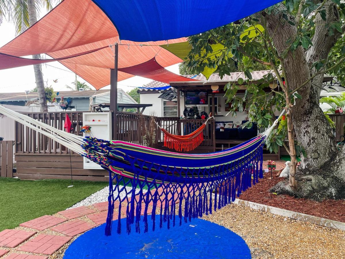 Hammocks & Mini-Golf! 10 Mins From Beach! Hollywood Buitenkant foto