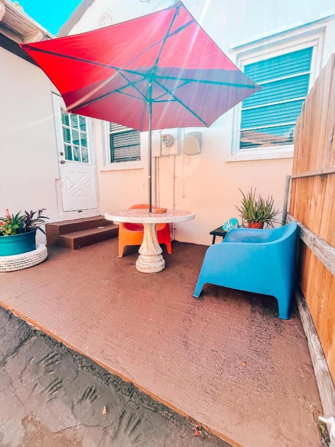 Hammocks & Mini-Golf! 10 Mins From Beach! Hollywood Buitenkant foto