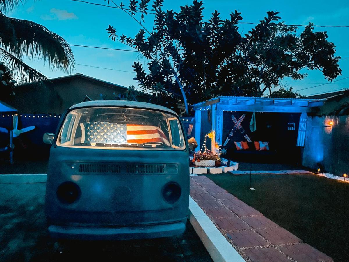 Hammocks & Mini-Golf! 10 Mins From Beach! Hollywood Buitenkant foto