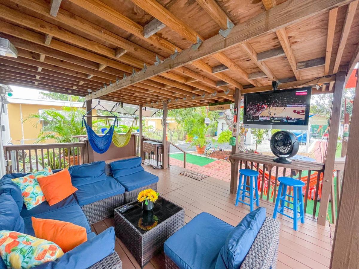Hammocks & Mini-Golf! 10 Mins From Beach! Hollywood Buitenkant foto
