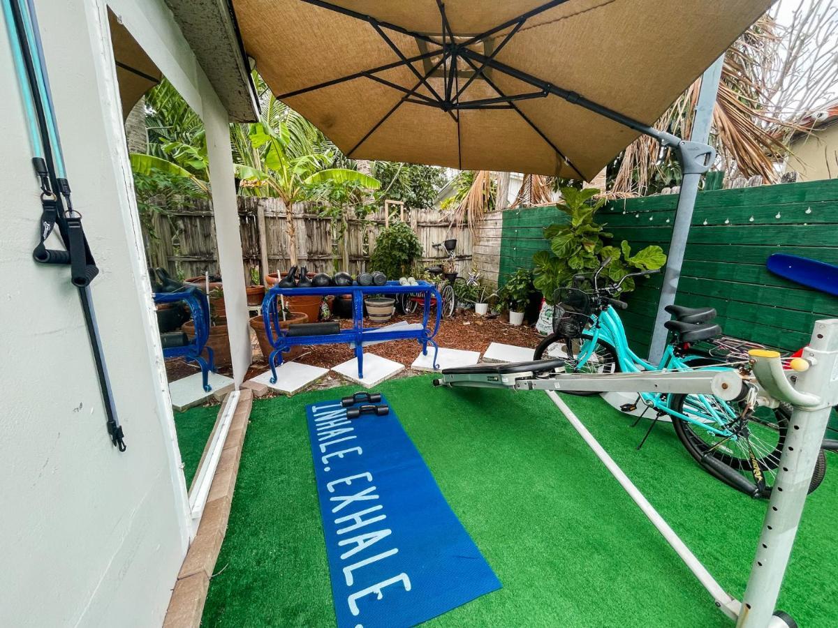 Hammocks & Mini-Golf! 10 Mins From Beach! Hollywood Buitenkant foto
